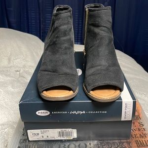 Peep toe black ankle booties Sz 9